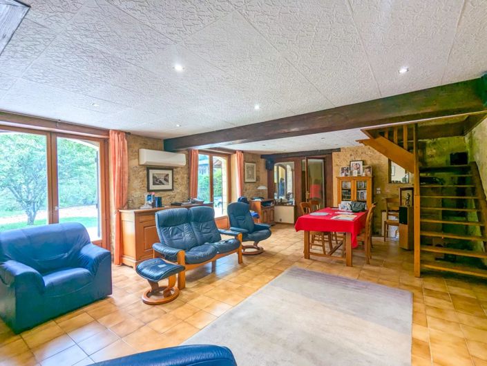 Image No.2-3 Bed Village House for sale