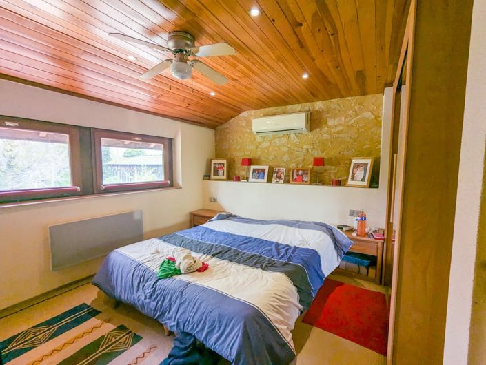 Image No.6-3 Bed Village House for sale