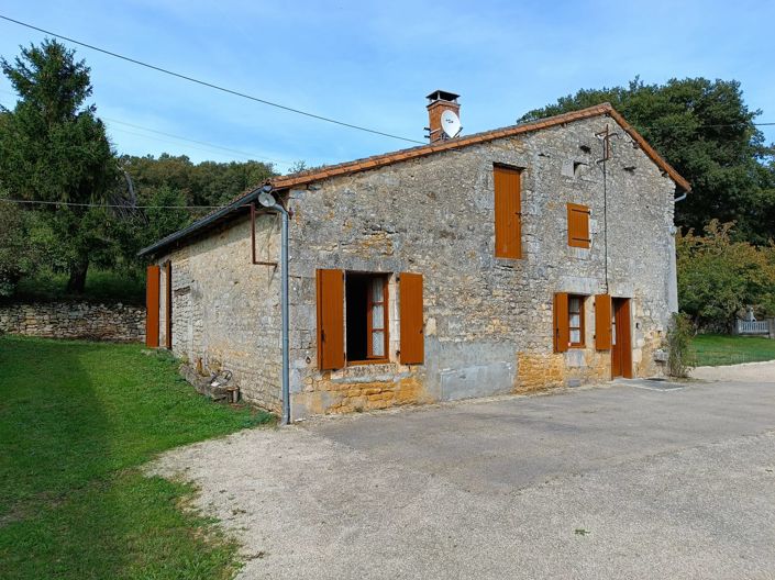 Image No.1-Ferme de 1 chambre à vendre à Taizé-Aizie