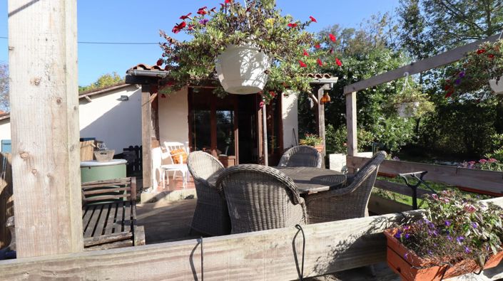 Image No.11-2 Bed House for sale