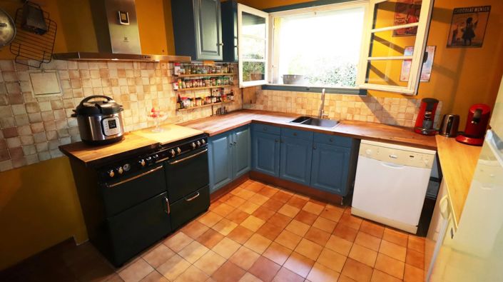 Image No.4-2 Bed House for sale