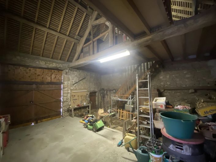 Image No.11-5 Bed House for sale