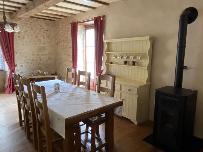 Image No.4-4 Bed Village House for sale