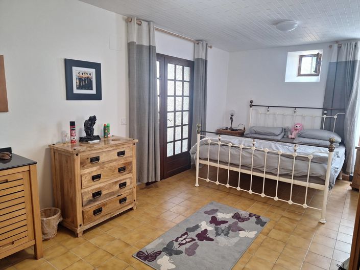 Image No.14-5 Bed House for sale