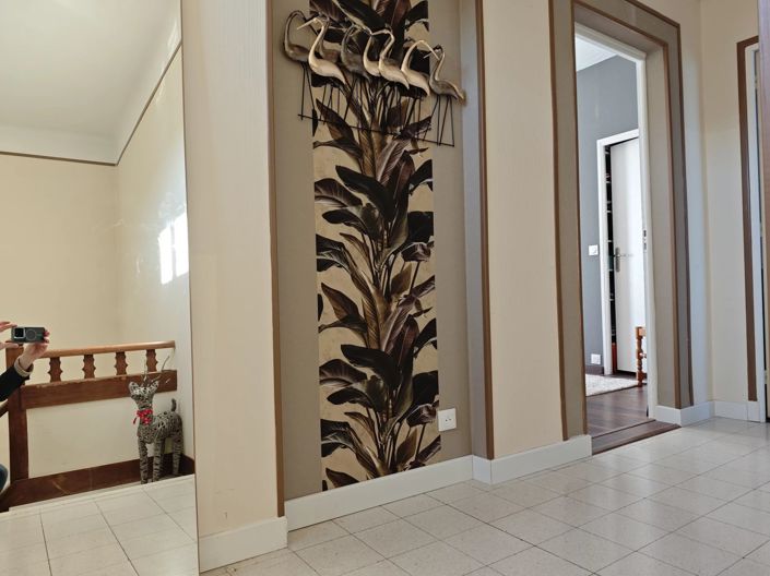 Image No.10-3 Bed House for sale