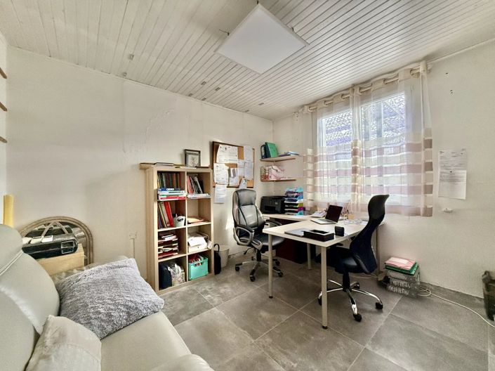 Image No.7-3 Bed House for sale