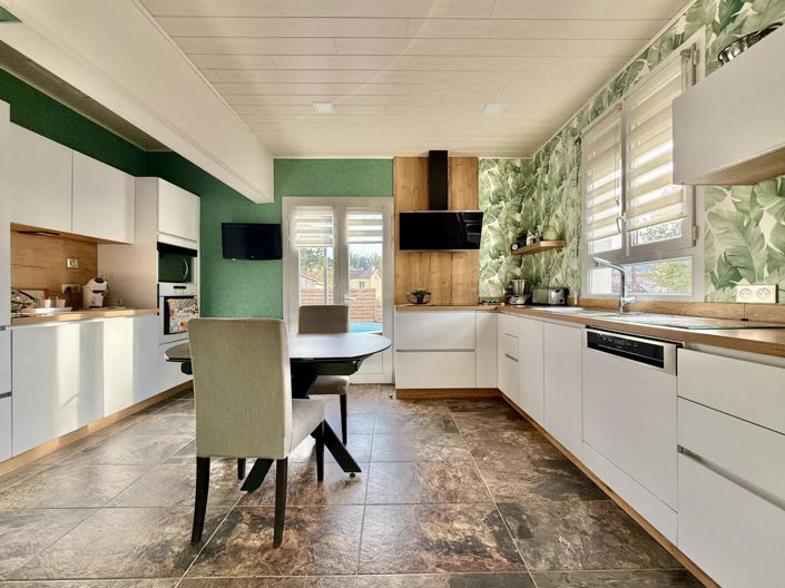 Image No.4-3 Bed House for sale