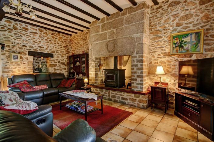 Image No.4-5 Bed House for sale