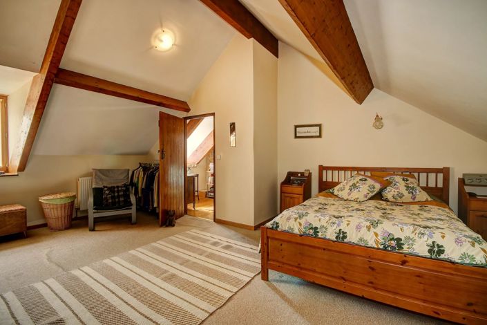 Image No.10-5 Bed House for sale