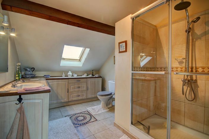 Image No.11-5 Bed House for sale