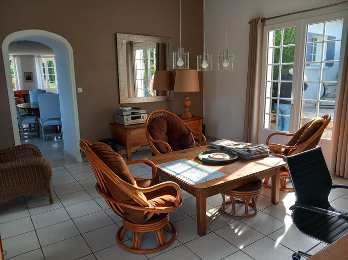 Image No.10-4 Bed House for sale