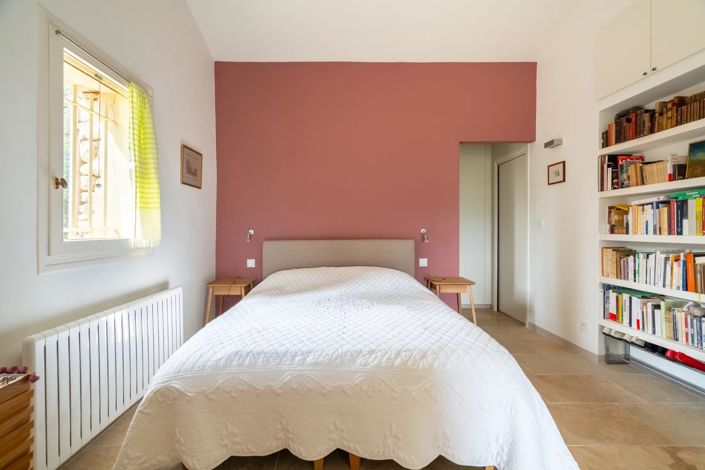 Image No.10-7 Bed House for sale