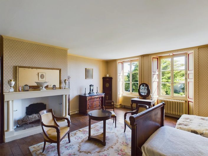 Image No.13-6 Bed House for sale