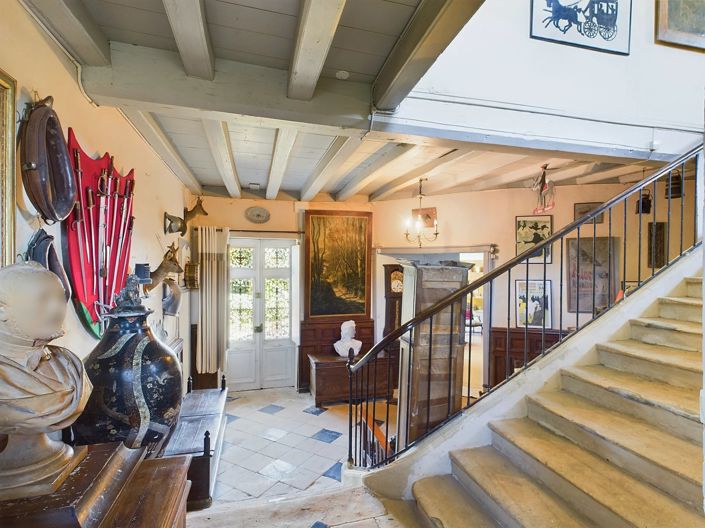 Image No.11-6 Bed House for sale