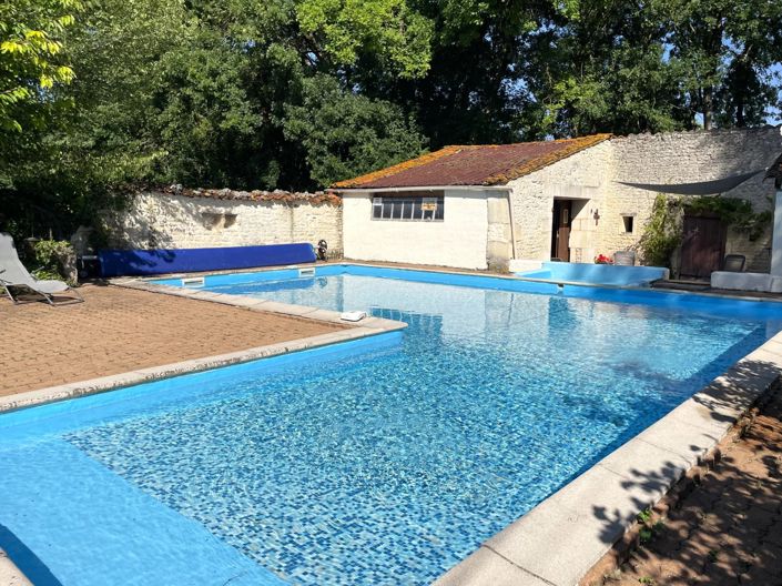 Image No.2-Maison de 16 chambres à vendre à Saint-Pierre-de-Juillers