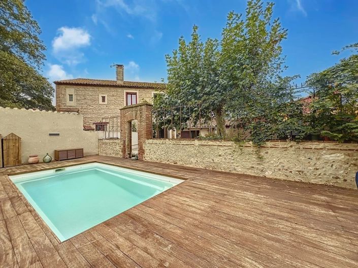 Image No.1-4 Bed House for sale
