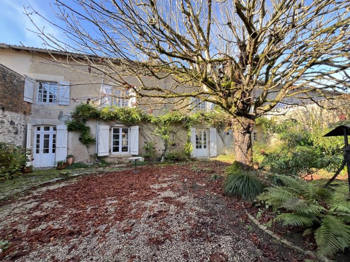 Image No.15-7 Bed Village House for sale