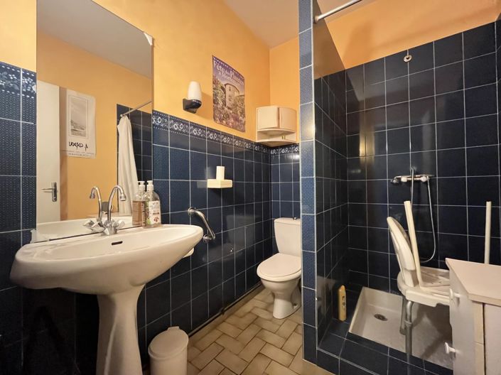 Image No.8-7 Bed Village House for sale