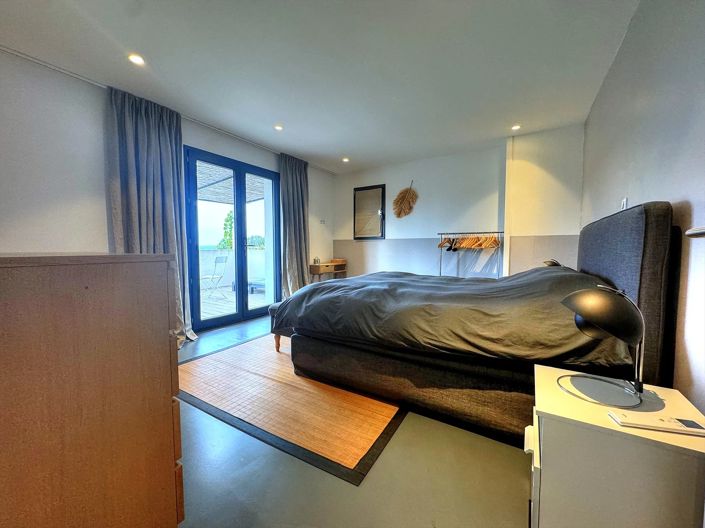 Image No.15-5 Bed House for sale