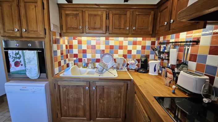 Image No.15-3 Bed House for sale