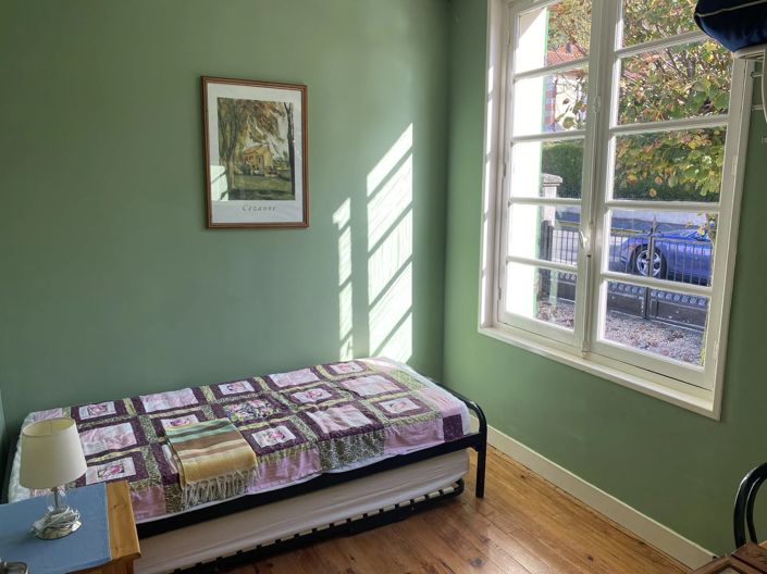 Image No.9-6 Bed House for sale