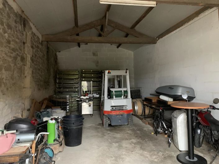 Image No.8-2 Bed House for sale