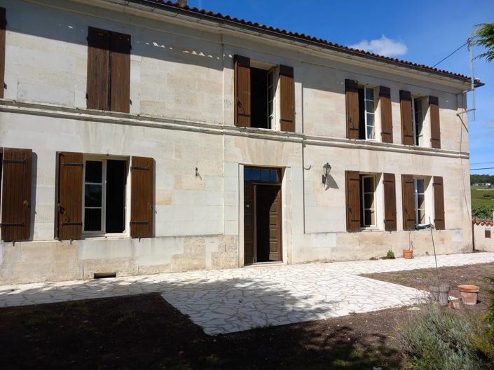 Image No.1-Maison de 4 chambres à vendre à Jonzac