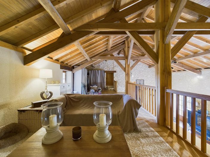 Image No.11-5 Bed House for sale