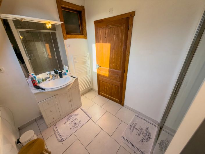 Image No.10-7 Bed House for sale