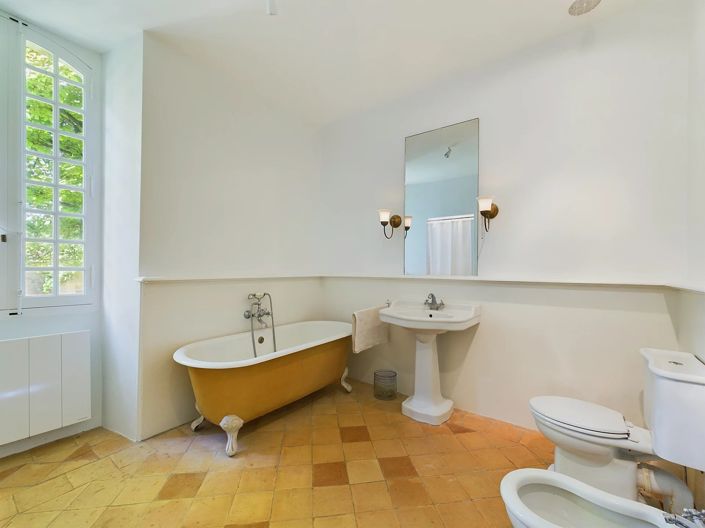 Image No.11-4 Bed House for sale