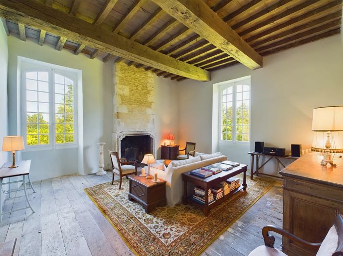 Image No.7-4 Bed House for sale