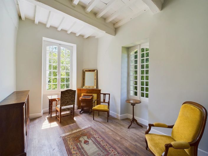 Image No.9-4 Bed House for sale