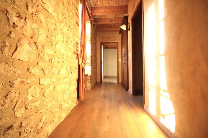 Image No.11-5 Bed House for sale