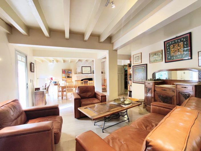 Image No.2-4 Bed House for sale