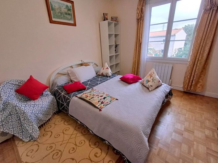 Image No.5-4 Bed House for sale