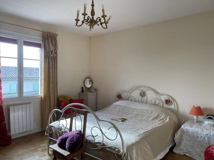 Image No.6-Maison de 4 chambres à vendre à Saintes