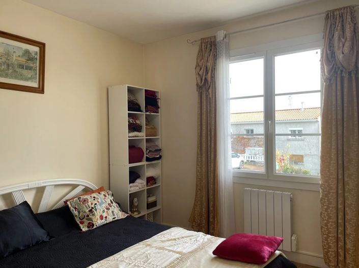 Image No.7-4 Bed House for sale