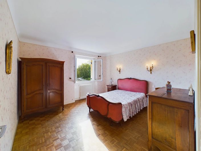 Image No.4-4 Bed House for sale