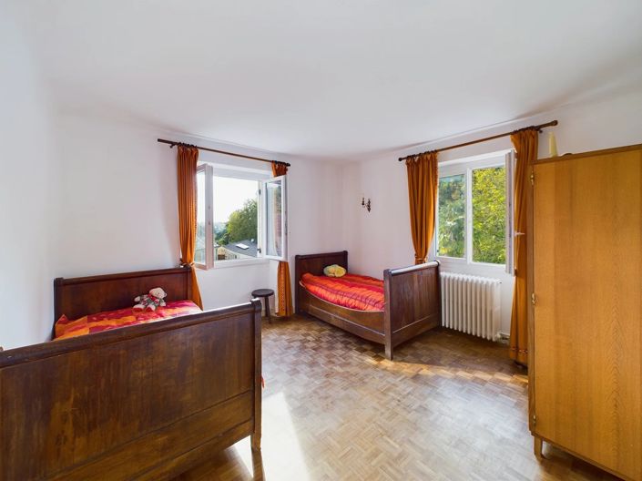 Image No.6-4 Bed House for sale