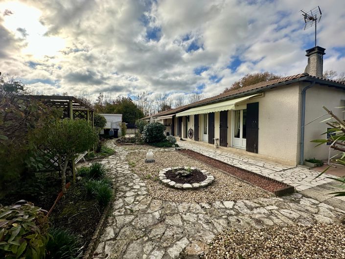 Image No.10-3 Bed House for sale