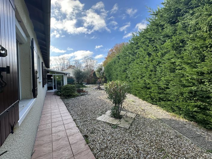 Image No.2-3 Bed House for sale