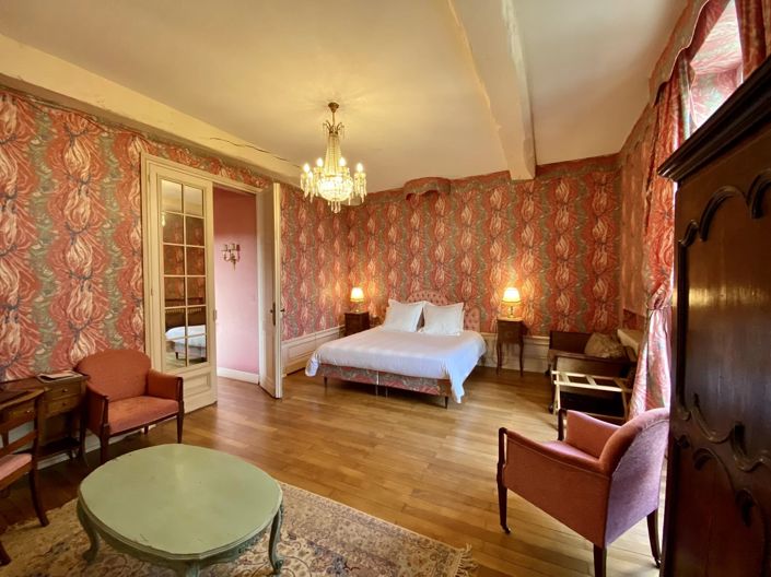 Image No.6-11 Bed House for sale