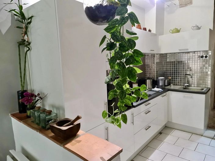 Image No.8-3 Bed House for sale