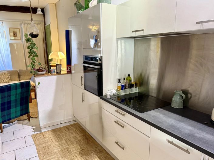 Image No.9-3 Bed House for sale