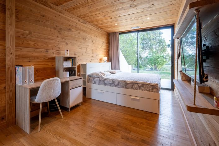 Image No.14-3 Bed House for sale