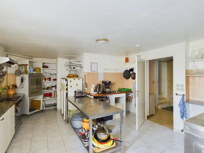 Image No.15-23 Bed House for sale