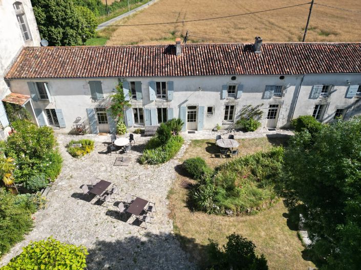 Image No.9-23 Bed House for sale