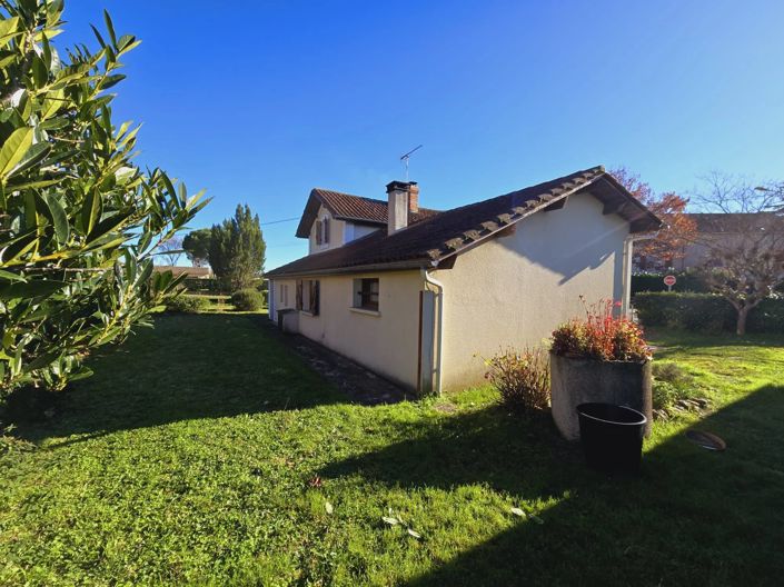 Image No.13-2 Bed House for sale