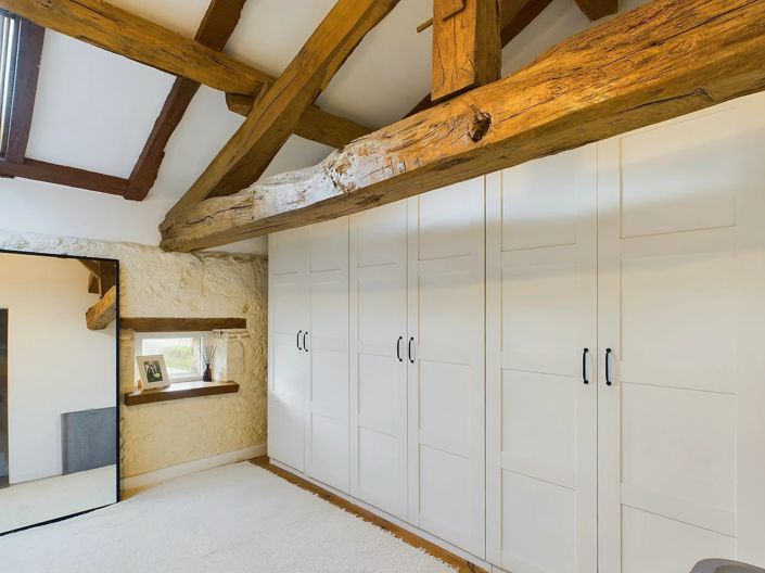 Image No.15-4 Bed House for sale