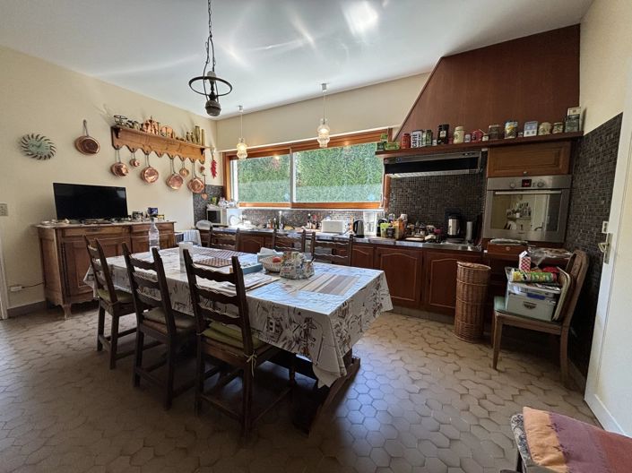 Image No.4-5 Bed House for sale